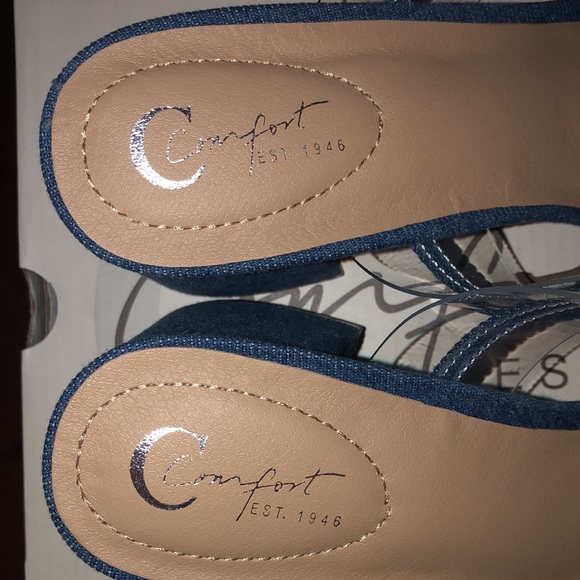 Comfort Denim Bow Heels - Picture 11 of 11